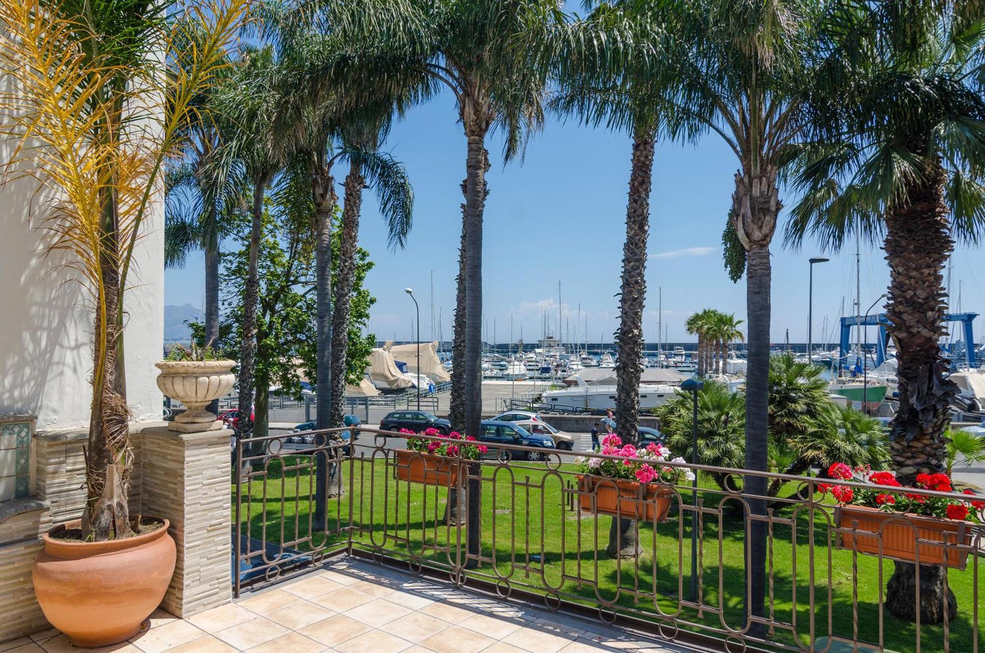 Casa Delle Zammare Fronte Mare Centro Storico Villa Riposto Exteriör bild