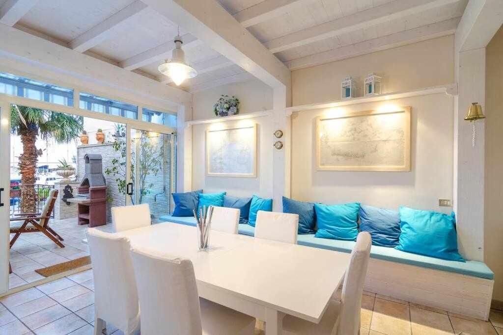 Casa Delle Zammare Fronte Mare Centro Storico Villa Riposto Exteriör bild